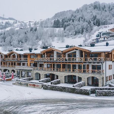 Avenida Mountain Lodges Kaprun Exterior photo