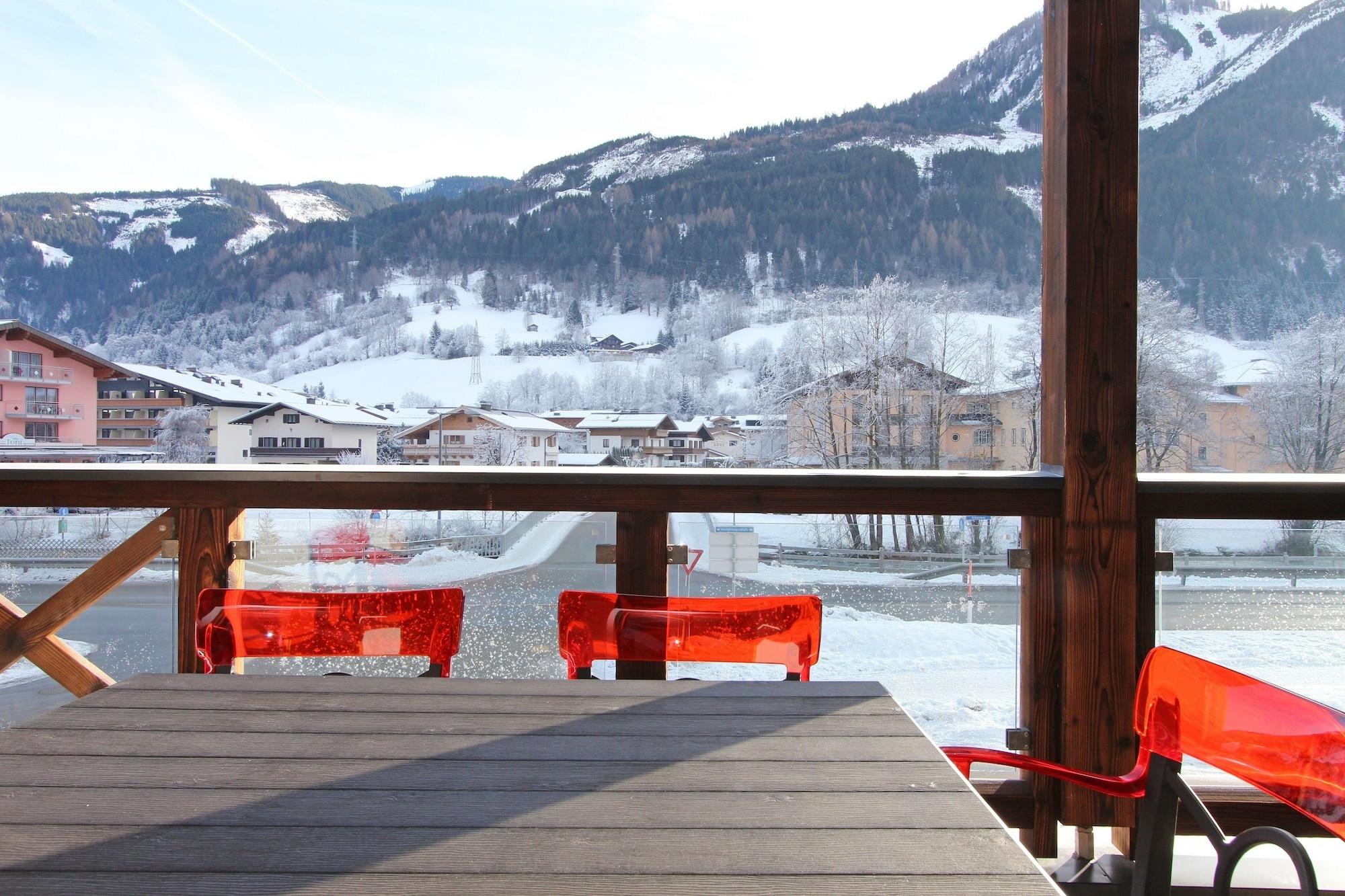 Avenida Mountain Lodges Kaprun Exterior photo