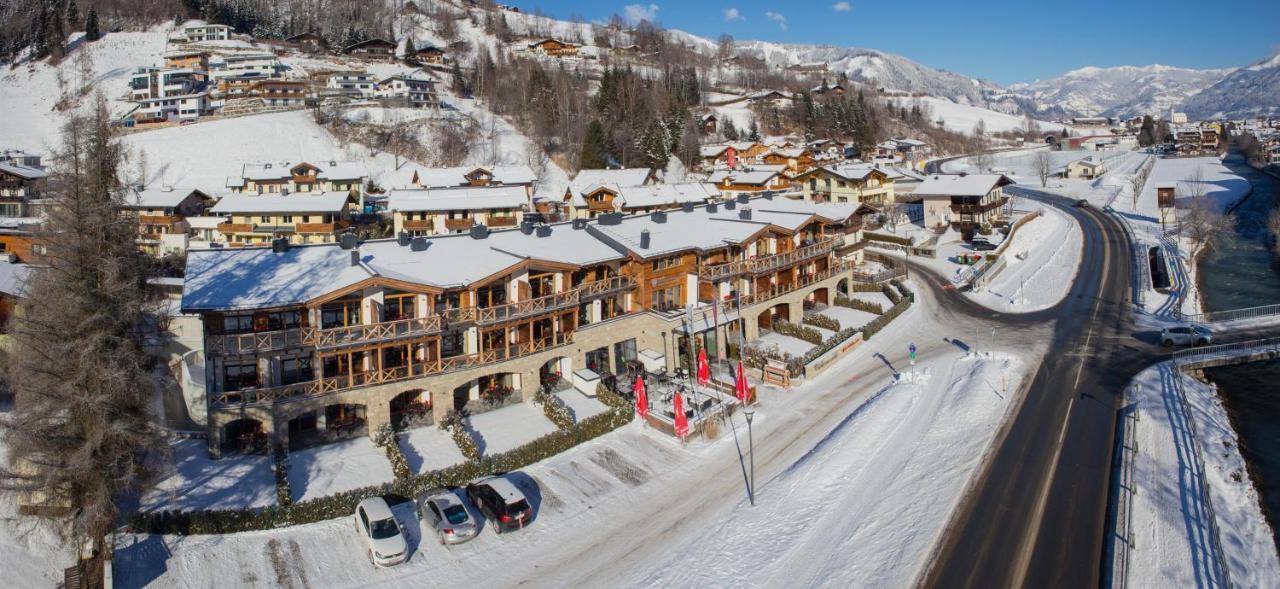 Avenida Mountain Lodges Kaprun Exterior photo